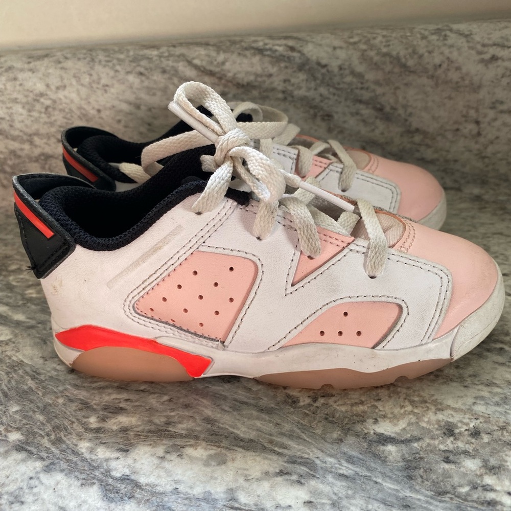 Nike Air Jordan little girls Pink and White Sneakers. 9c EUC